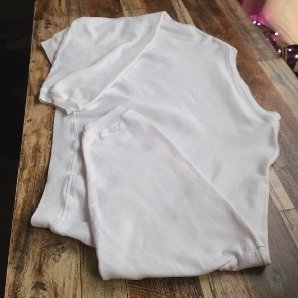 Made in the USA Oversized Sweatshirt Size Medium - Picture 4 of 10